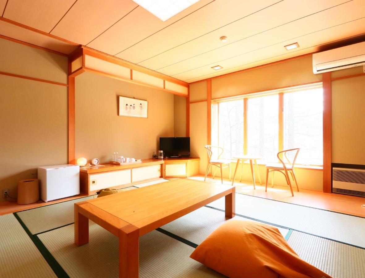 Ryosha Tsukiakari Bed & Breakfast Yamanakako Luaran gambar