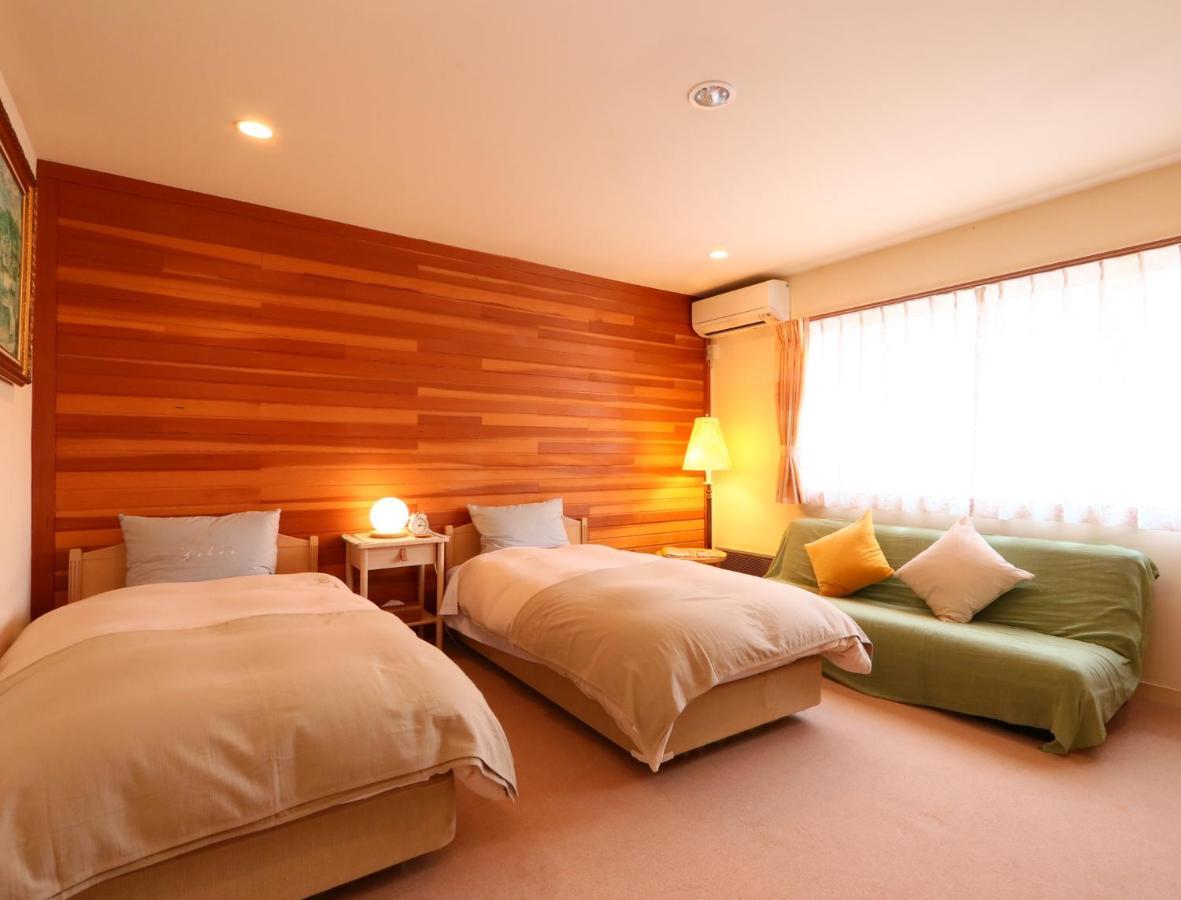 Ryosha Tsukiakari Bed & Breakfast Yamanakako Luaran gambar