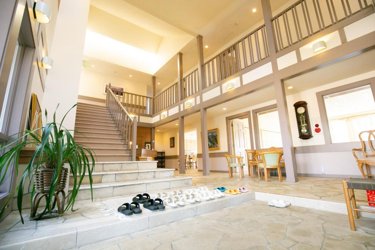 Ryosha Tsukiakari Bed & Breakfast Yamanakako Luaran gambar