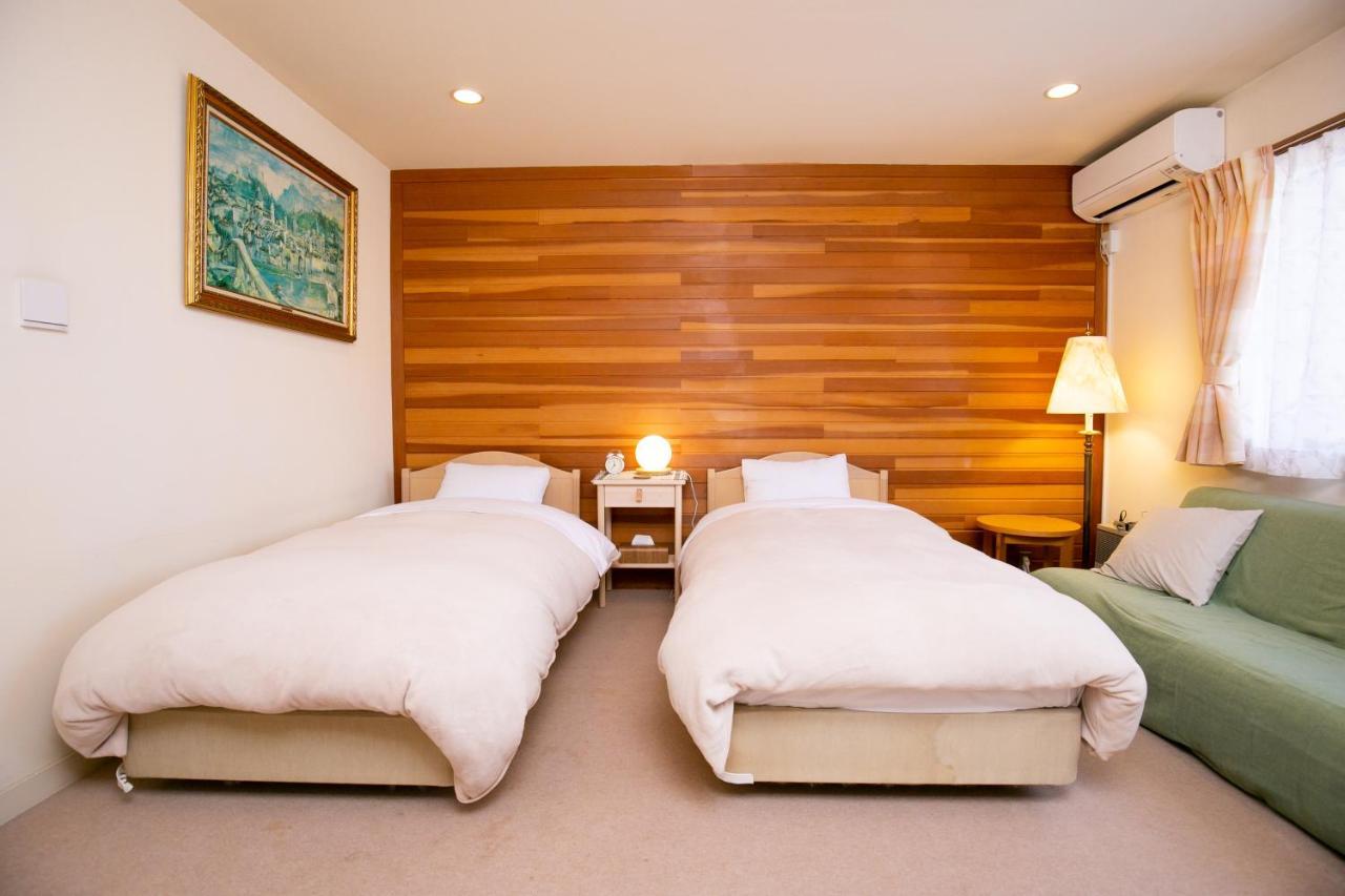 Ryosha Tsukiakari Bed & Breakfast Yamanakako Luaran gambar