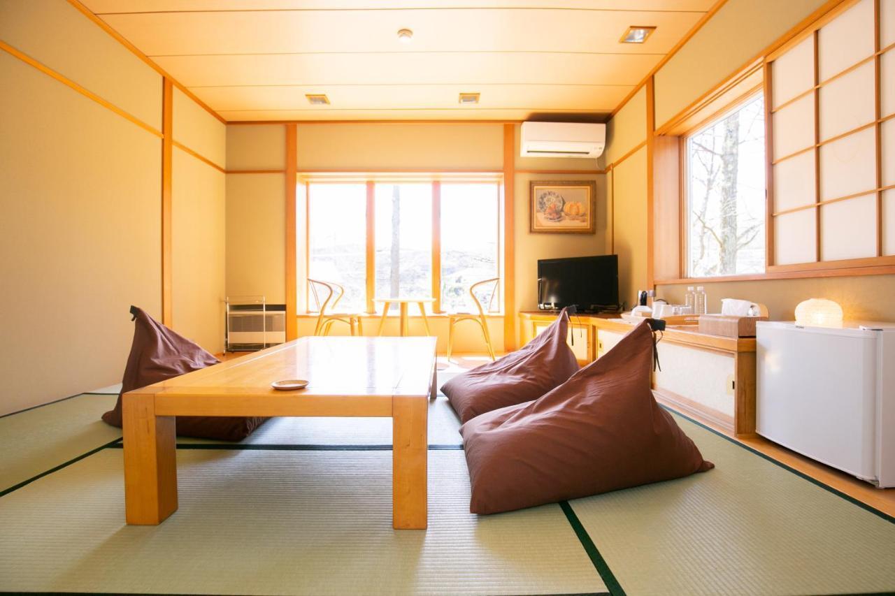 Ryosha Tsukiakari Bed & Breakfast Yamanakako Luaran gambar